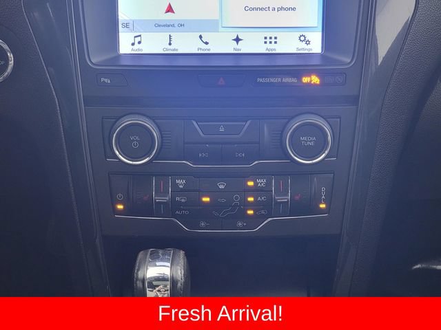 Used 2017 Ford Explorer XLT w/ Equipment Group 202A AWD/4WD image 22