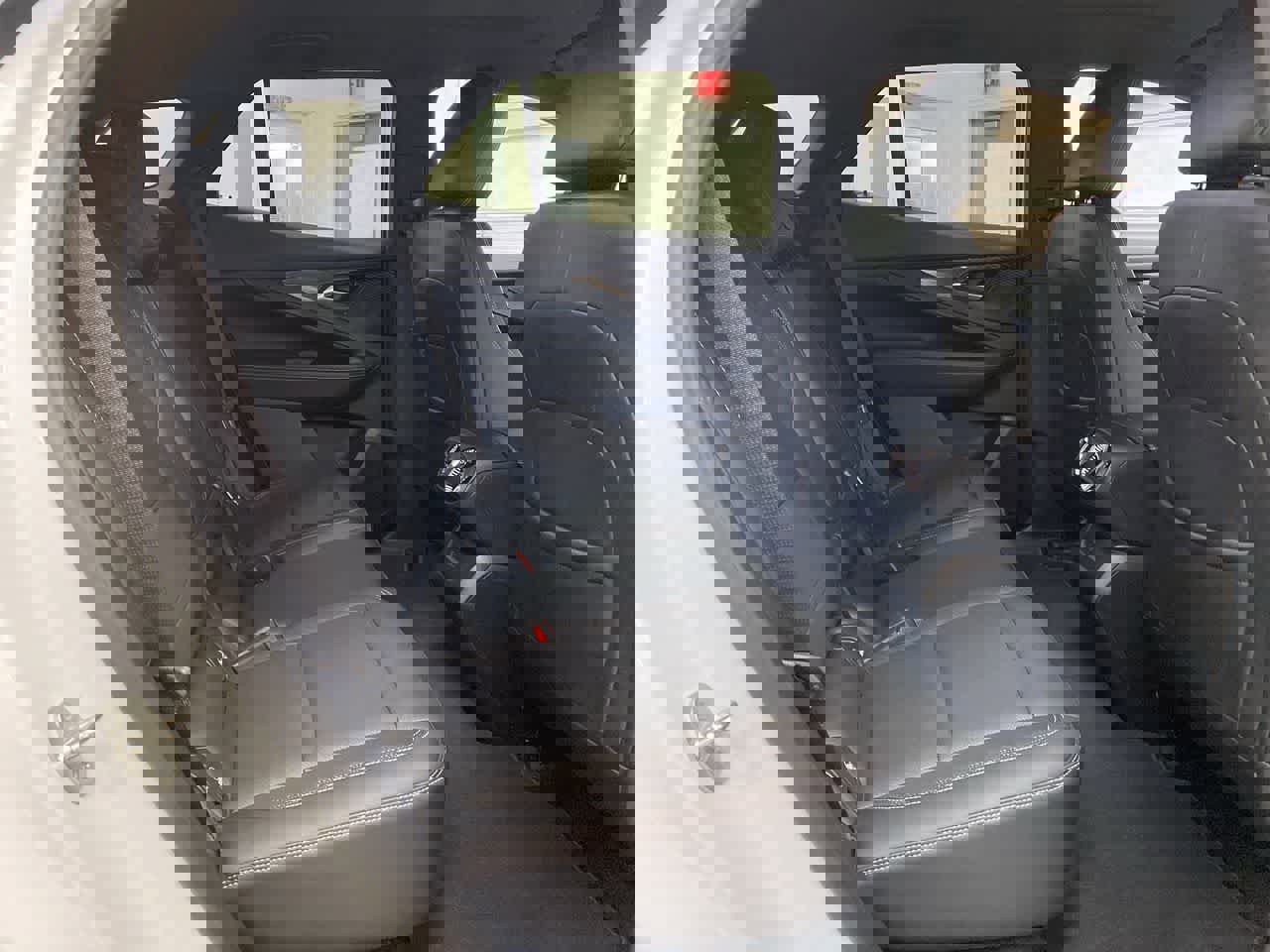 Used 2024 Chevrolet Blazer EV LT AWD/4WD image 17