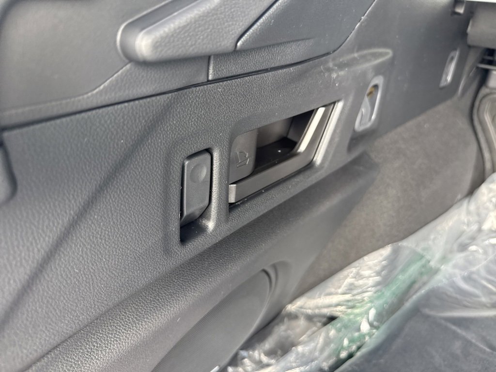 New 2025 Subaru Outback Touring XT image 31