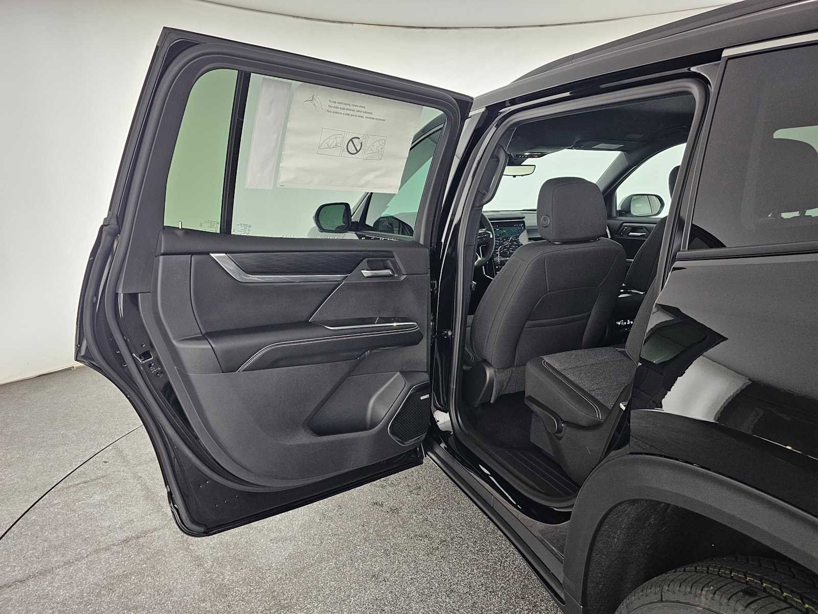 New 2026 GMC Acadia Elevation w/ LPO, Floor Liner Package image 17