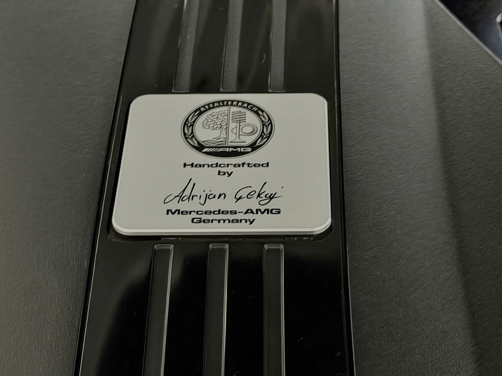 Used 2024 Mercedes-Benz SL 63 AMG 4MATIC image 34