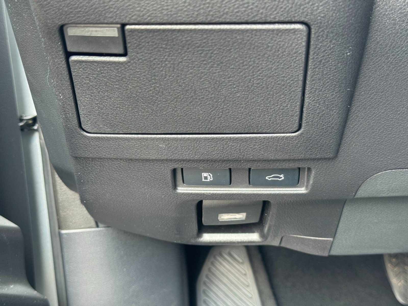 Used 2024 Lexus ES 350 w/ Premium Package FWD image 19