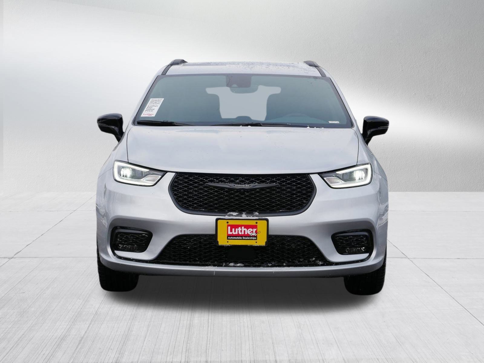 New 2026 Chrysler Pacifica Select video 2