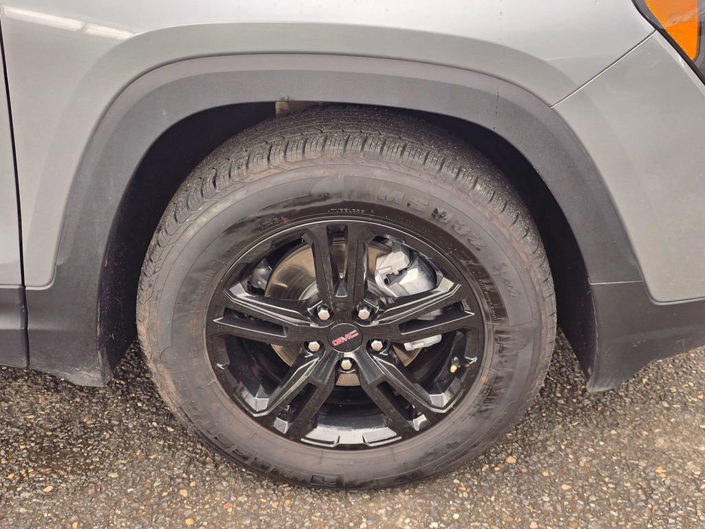 Used 2024 GMC Terrain AT4 w/ Tech Package image 9
