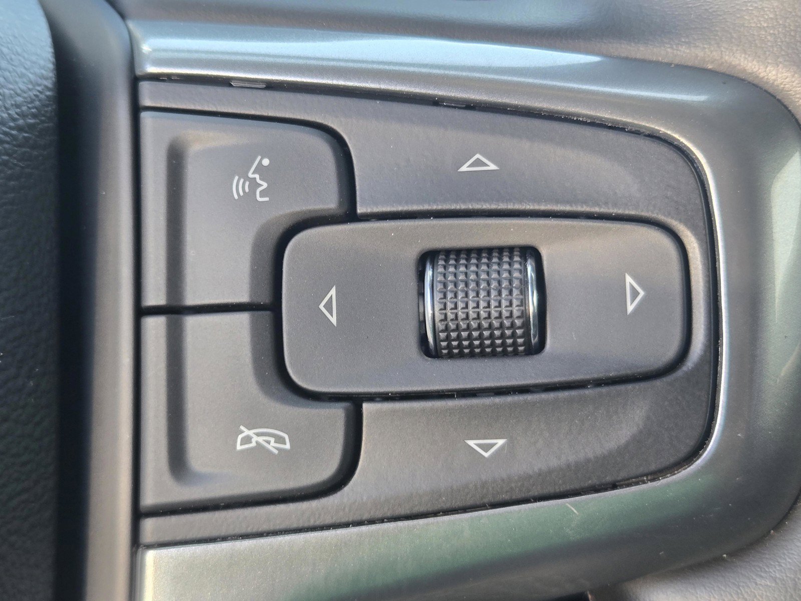 Used 2024 Chevrolet Silverado 1500 RST w/ Redline Edition AWD/4WD image 19