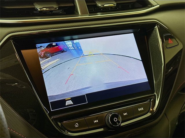 Used 2022 Chevrolet TrailBlazer RS w/ Sun and Liftgate Package image 17