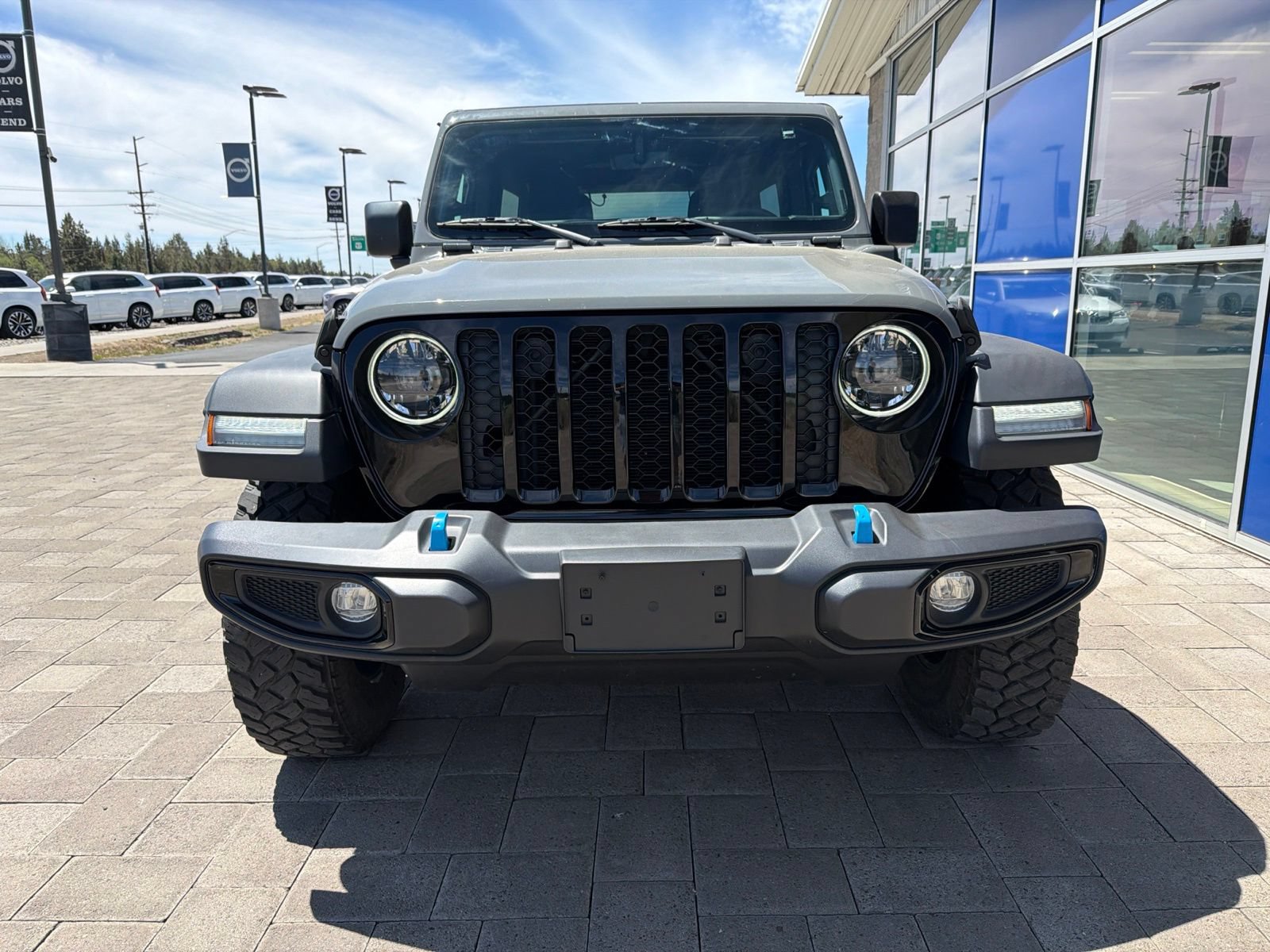 Used 2023 Jeep Wrangler Unlimited w/ 8.4" Radio Group AWD/4WD image 3