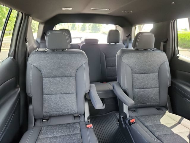 New 2026 Chevrolet Traverse LT w/ Driver Confidence Package FWD image 17