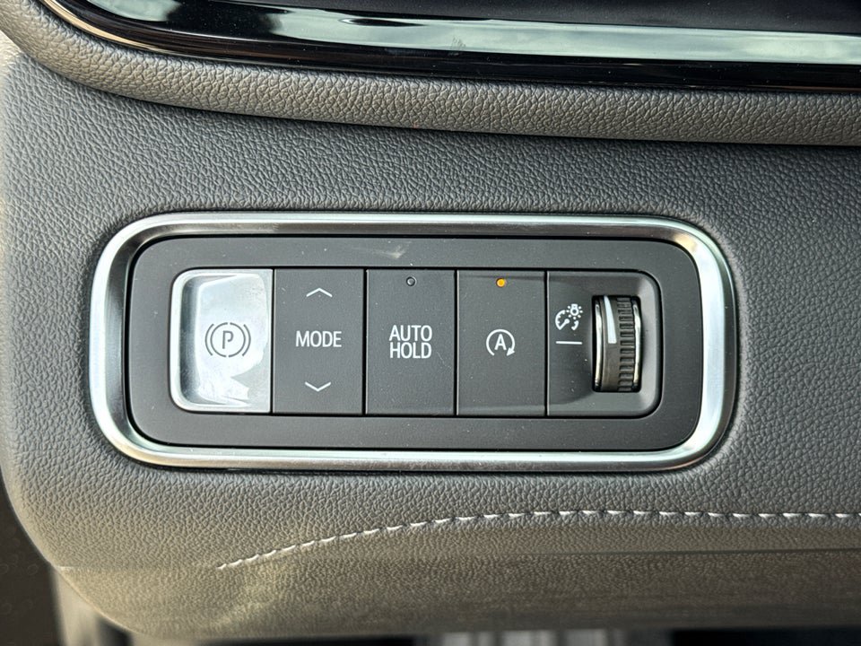 Used 2026 Buick Enclave Avenir w/ Super Cruise Package FWD image 30