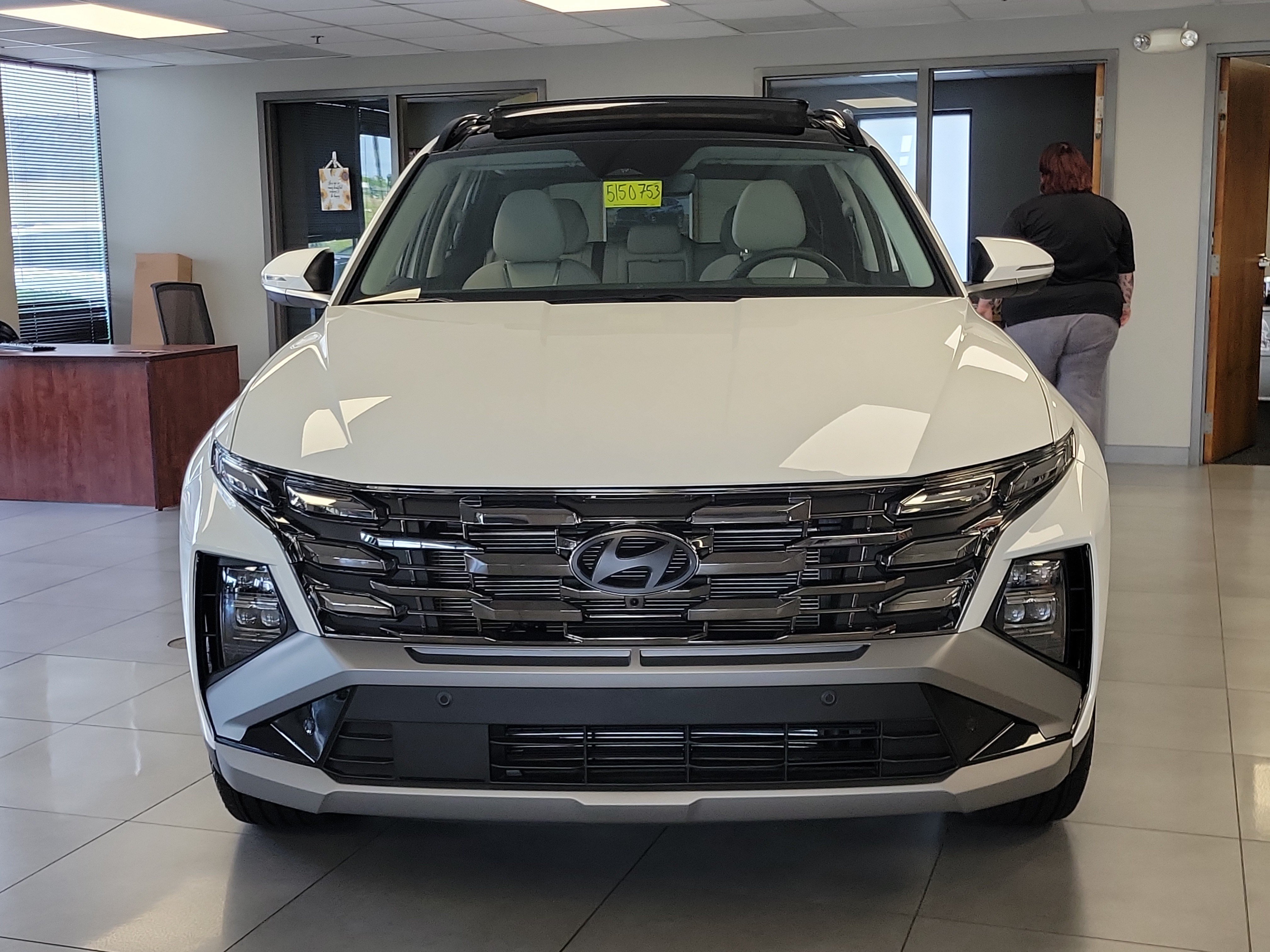 New 2026 Hyundai Tucson Limited AWD/4WD image 2