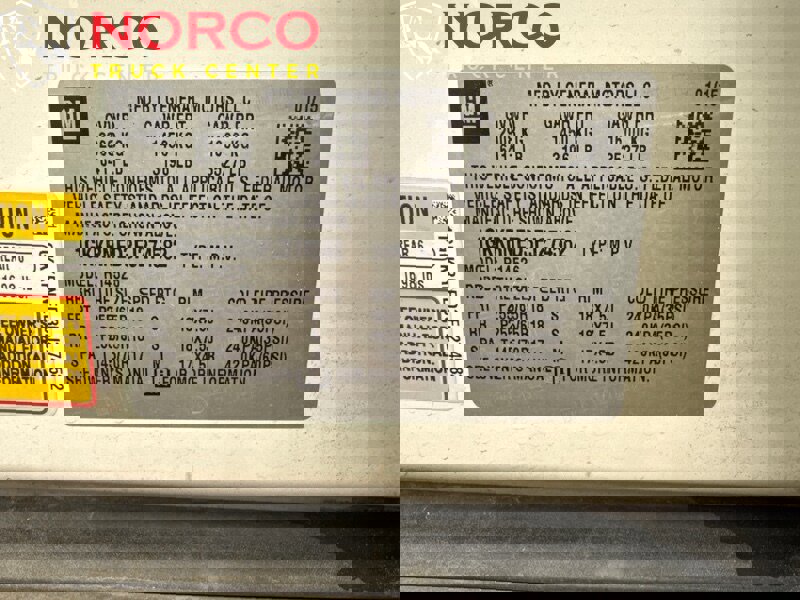 Used 2015 GMC Acadia SLE image 26