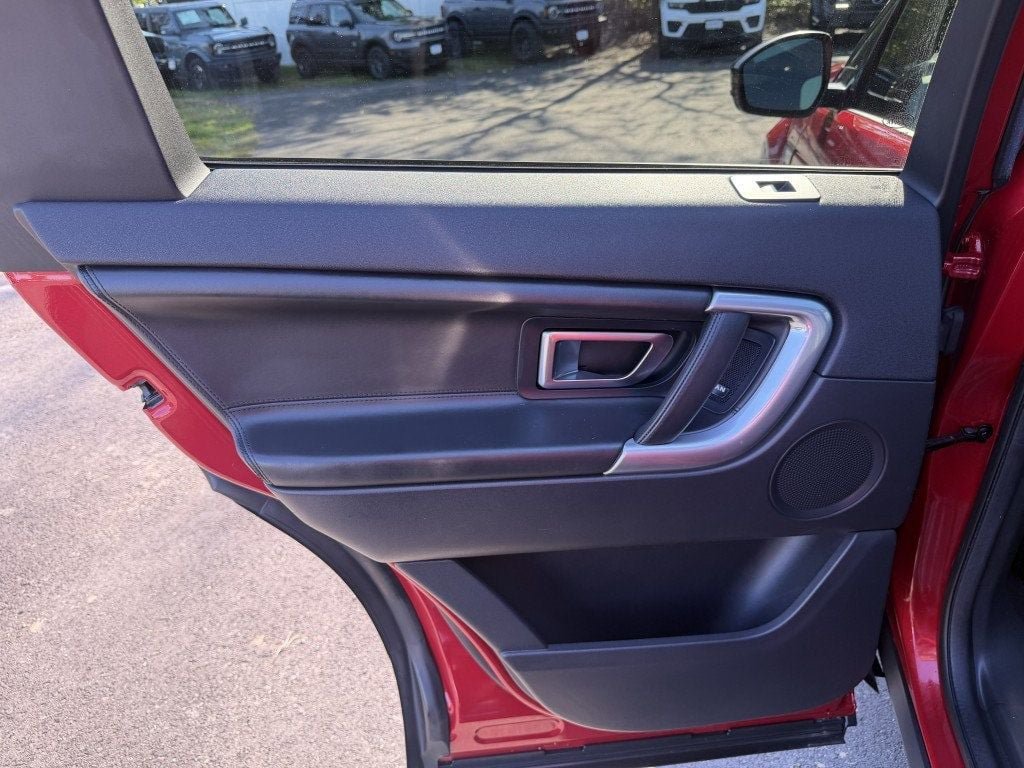 Used 2018 Land Rover Discovery Sport HSE Luxury AWD/4WD image 27