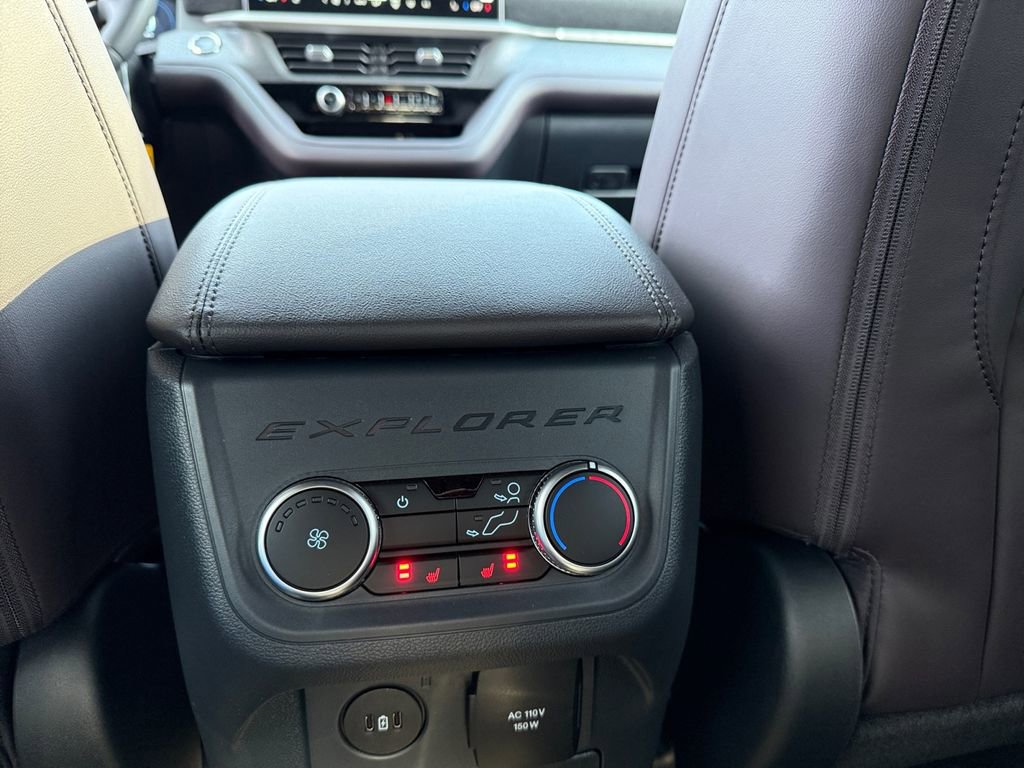 New 2026 Ford Explorer Platinum image 19