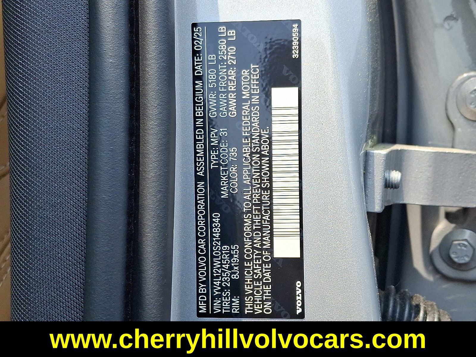 New 2025 Volvo V60 B5 Cross Country Ultra w/ Protection Package Premier image 27