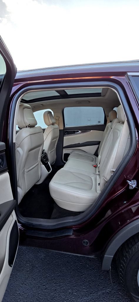 Used 2020 Lincoln Nautilus Reserve AWD/4WD image 11