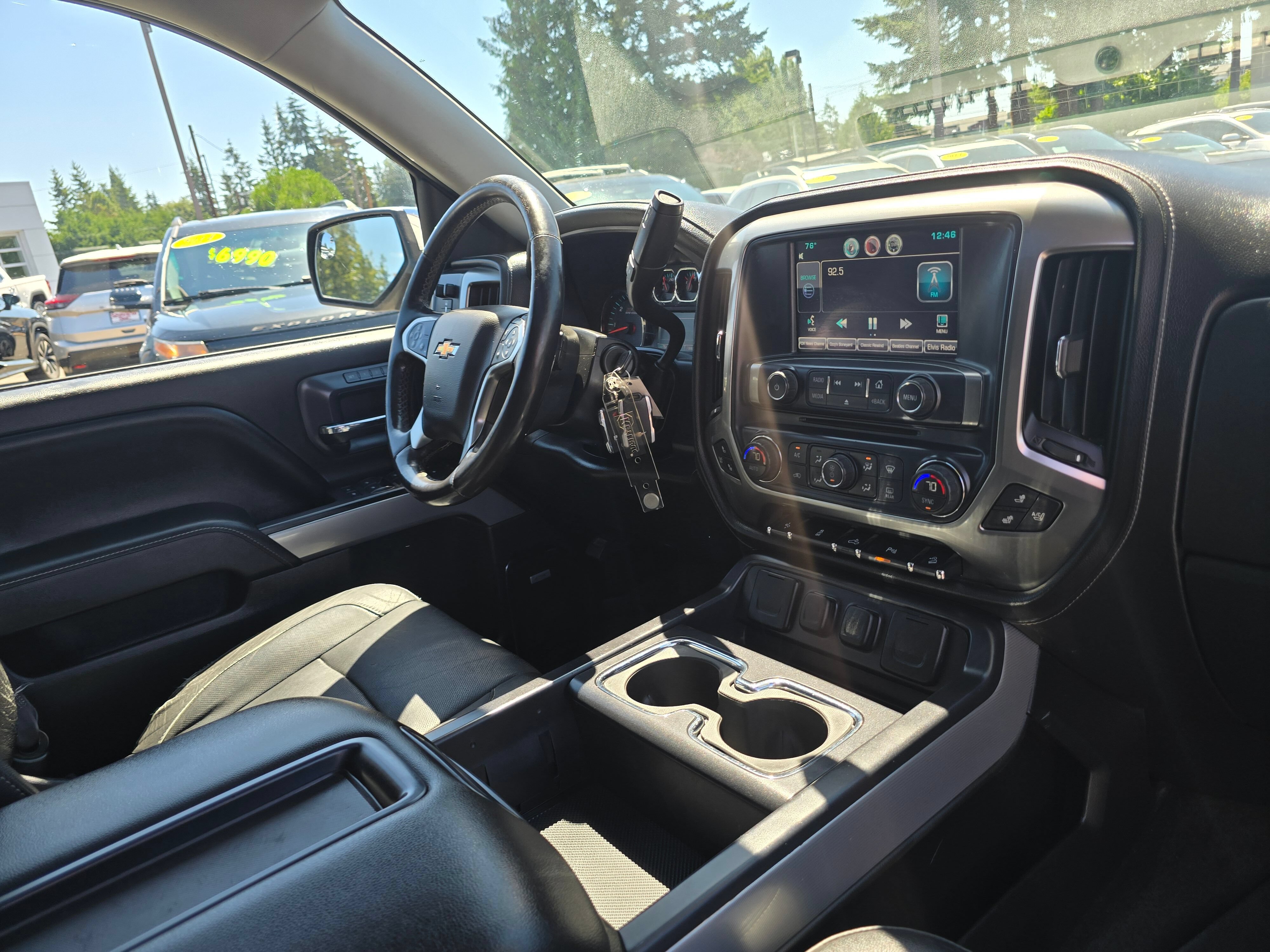 Used 2015 Chevrolet Silverado 1500 LTZ Z71 w/ LTZ Plus Package AWD/4WD image 10