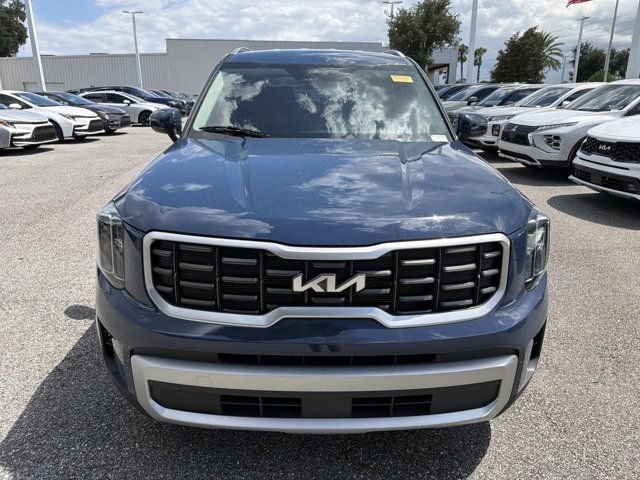 Used 2023 Kia Telluride S AWD/4WD image 6
