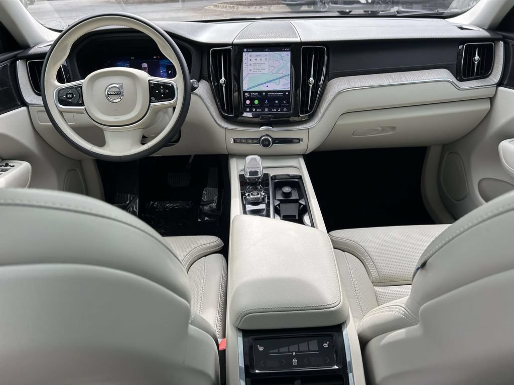 Used 2023 Volvo XC60 B5 Ultimate w/ Climate Package AWD/4WD image 14