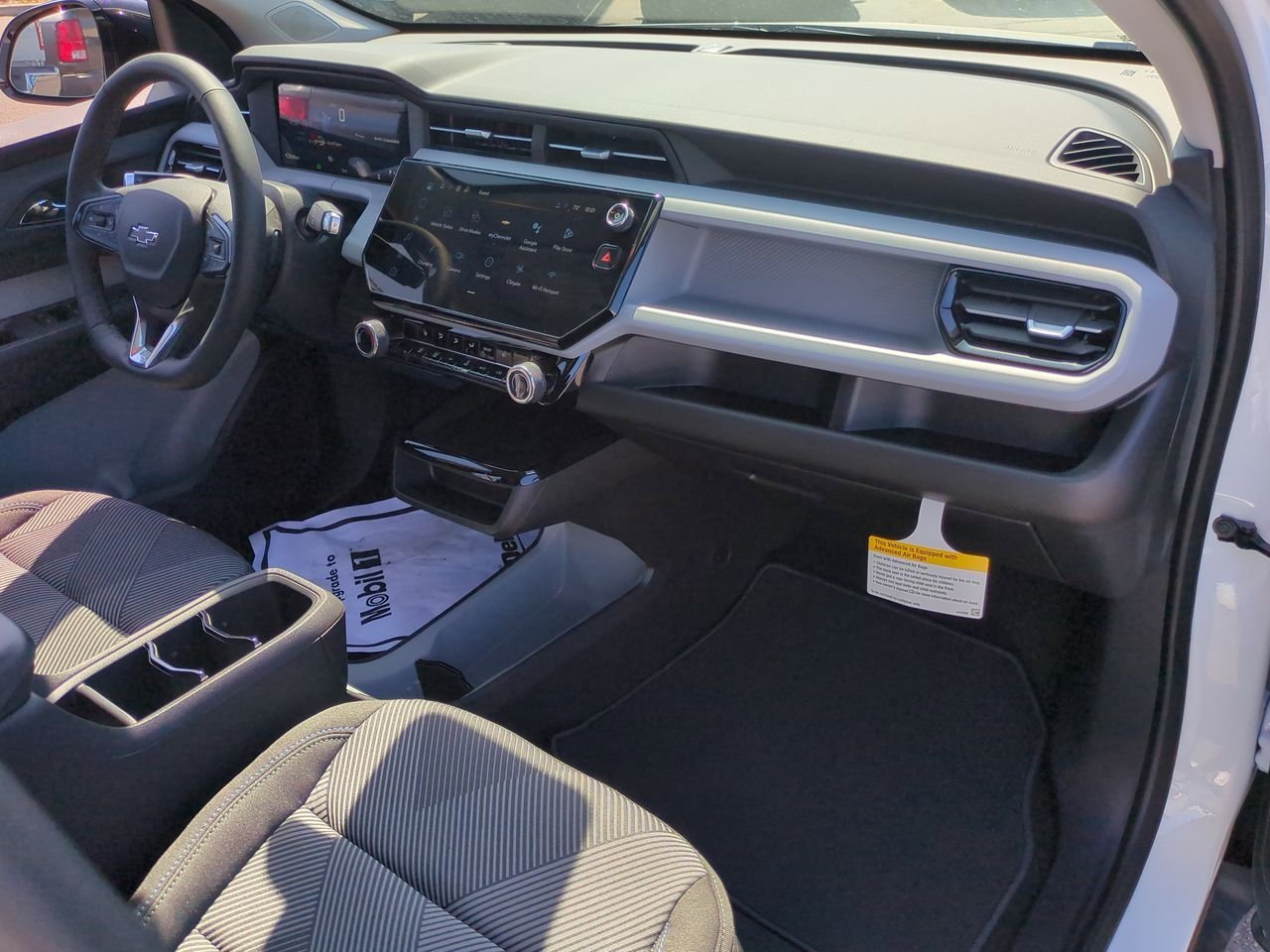 New 2027 Chevrolet Bolt LT w/ Comfort Package FWD image 27