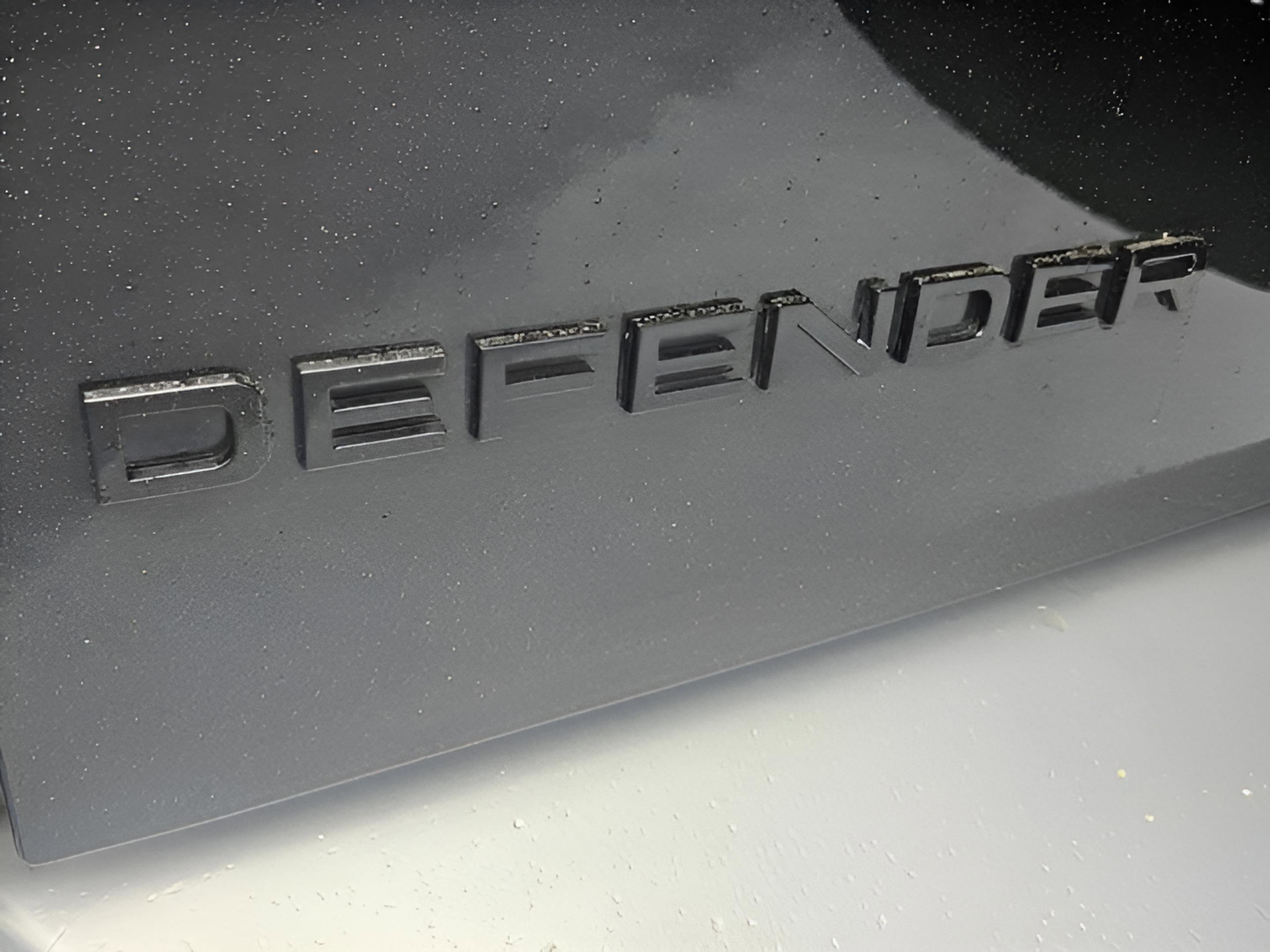 Used 2024 Land Rover Defender 110 S image 6