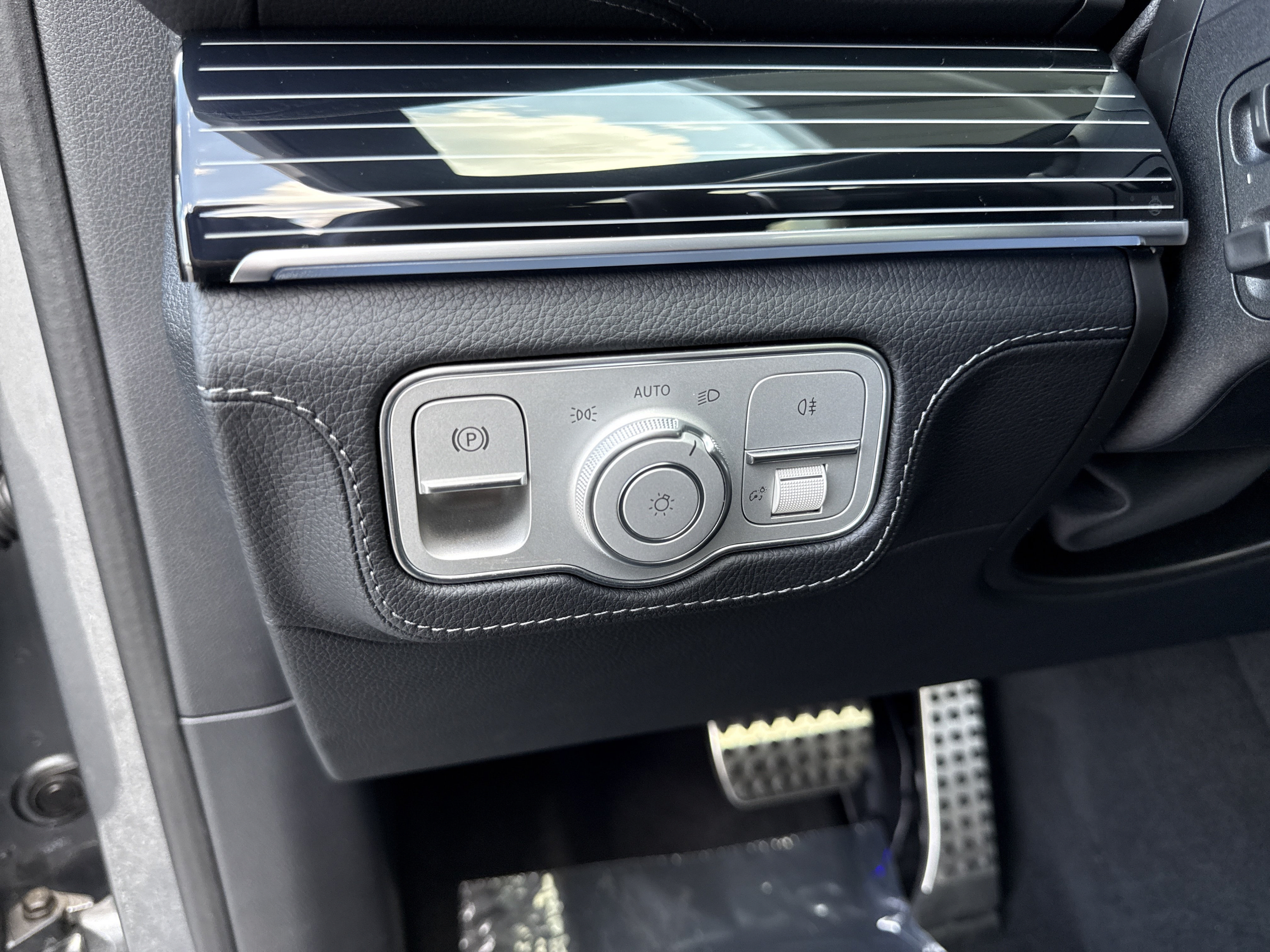 Certified 2025 Mercedes-Benz GLS 450 4MATIC image 15