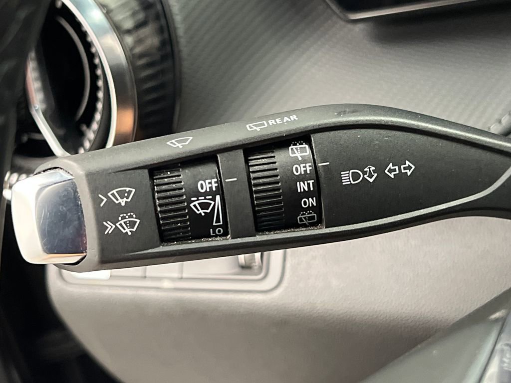 Used 2025 Chevrolet Equinox LT FWD image 42