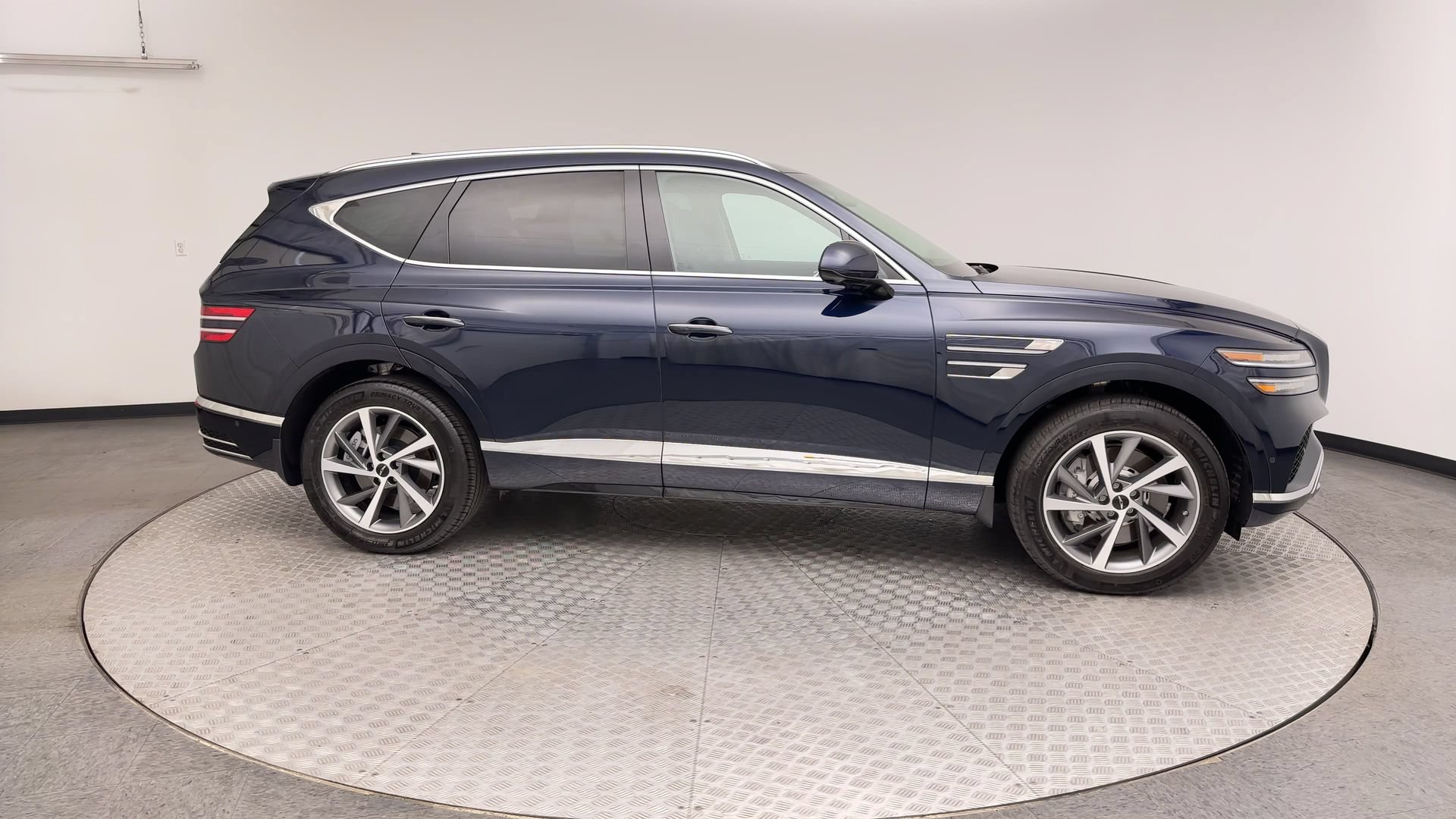 Certified 2026 Genesis GV80 3.5T Advanced AWD/4WD image 9