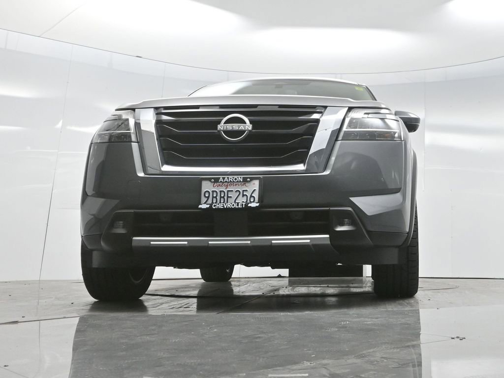Used 2022 Nissan Pathfinder Platinum w/ Cargo Package image 69