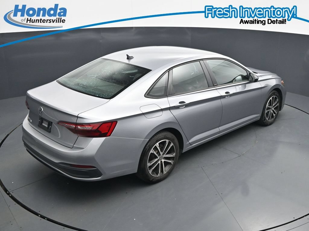 Used 2024 Volkswagen Jetta Sport FWD image 23