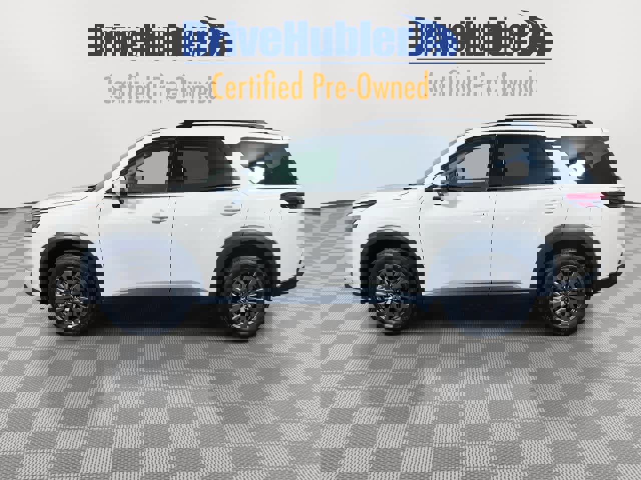 Used 2025 Nissan Pathfinder SV image 5
