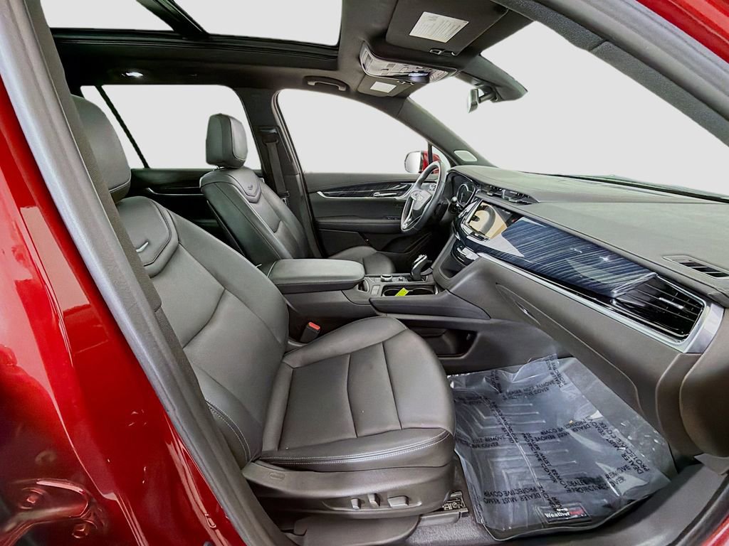 Used 2023 Cadillac XT6 Premium Luxury image 25