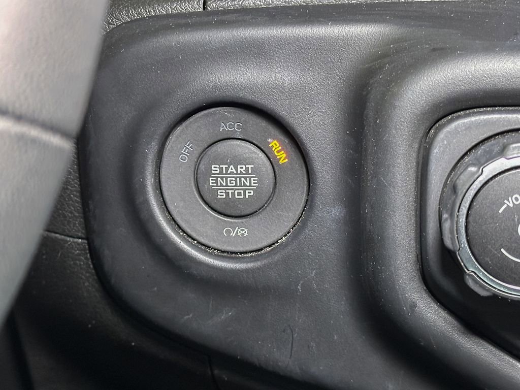 Certified 2023 Jeep Gladiator Sport image 34