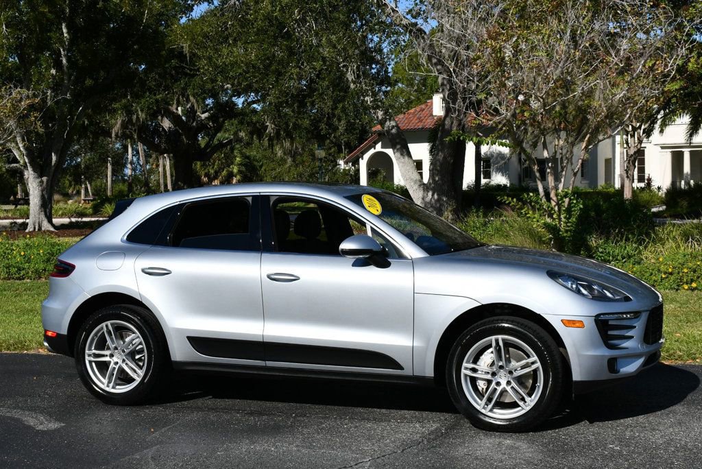 Used 2016 Porsche Macan S image 8