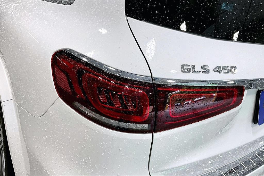 Used 2023 Mercedes-Benz GLS 450 4MATIC image 23