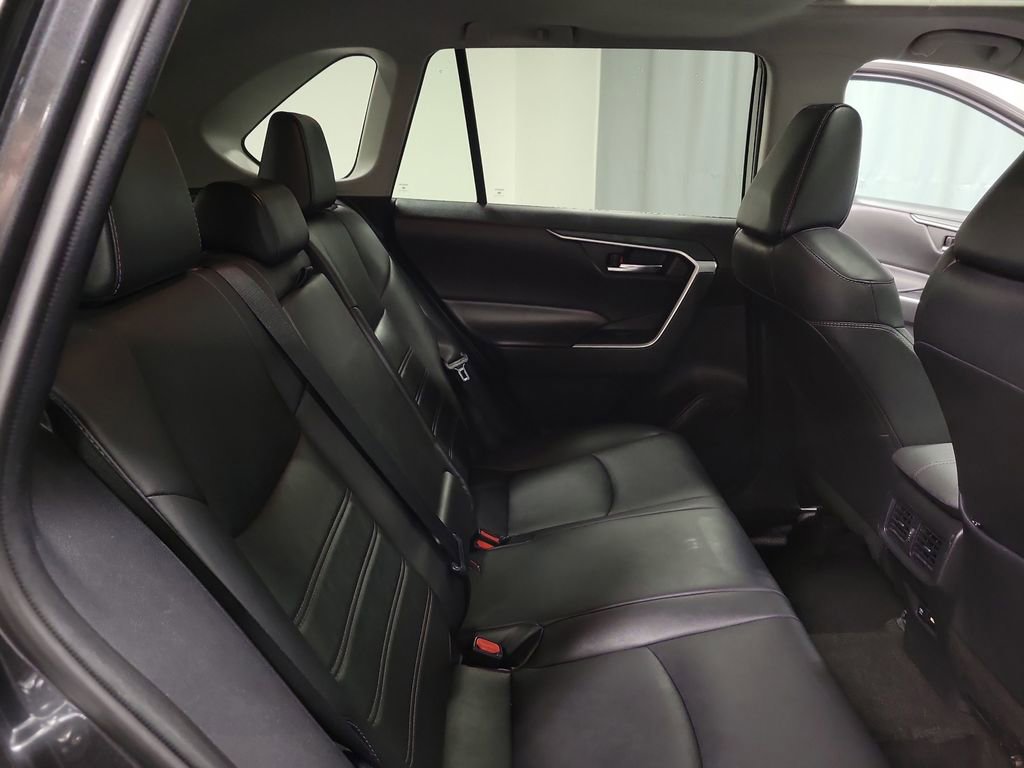 Used 2021 Toyota RAV4 XLE Premium image 22