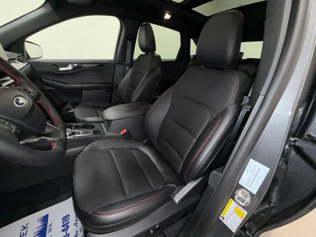 New 2026 Ford Escape ST-Line w/ Tech Pack #1 AWD/4WD image 11