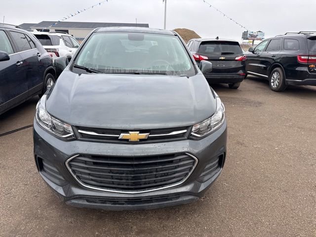 Used 2020 Chevrolet Trax LS image 2