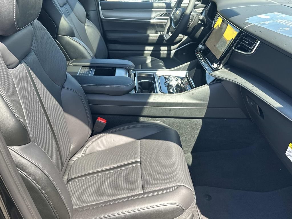 New 2026 Jeep Grand Wagoneer Limited AWD/4WD image 14
