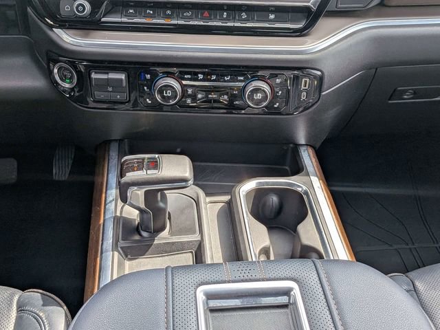 Used 2022 Chevrolet Silverado 1500 High Country w/ Z71 Off-Road Package AWD/4WD image 18