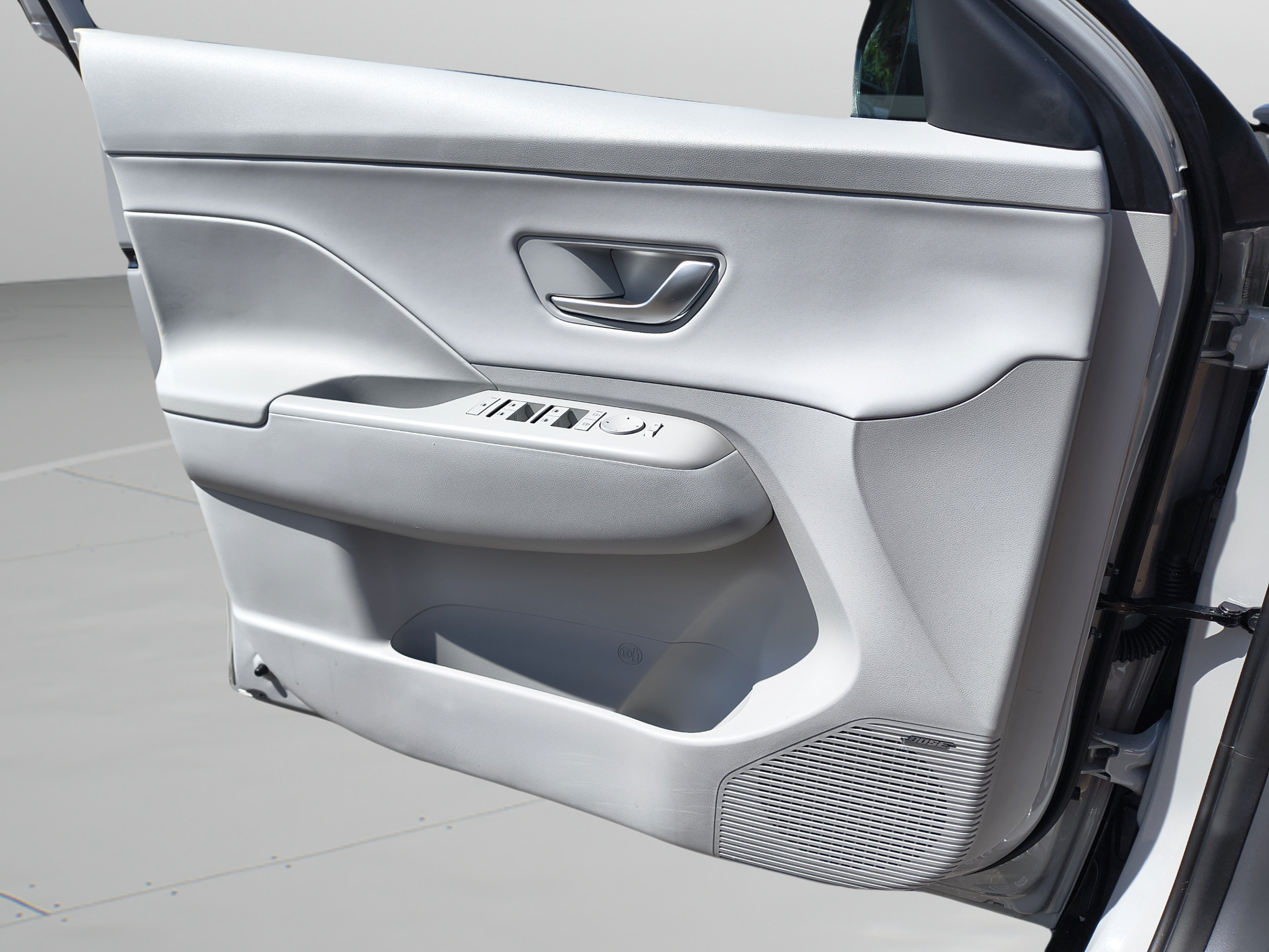 Certified 2026 Hyundai Kona Limited FWD image 25