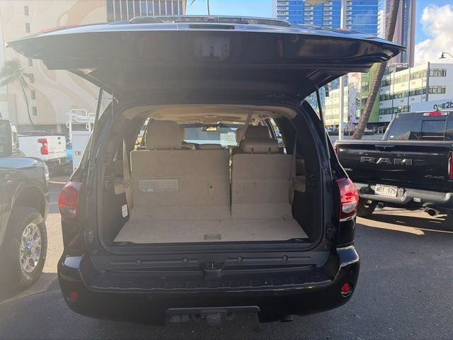 Used 2018 Toyota Sequoia Limited w/ Safety & Convenience Package RWD image 9