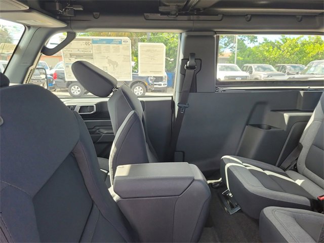 New 2026 Ford Bronco Base image 9