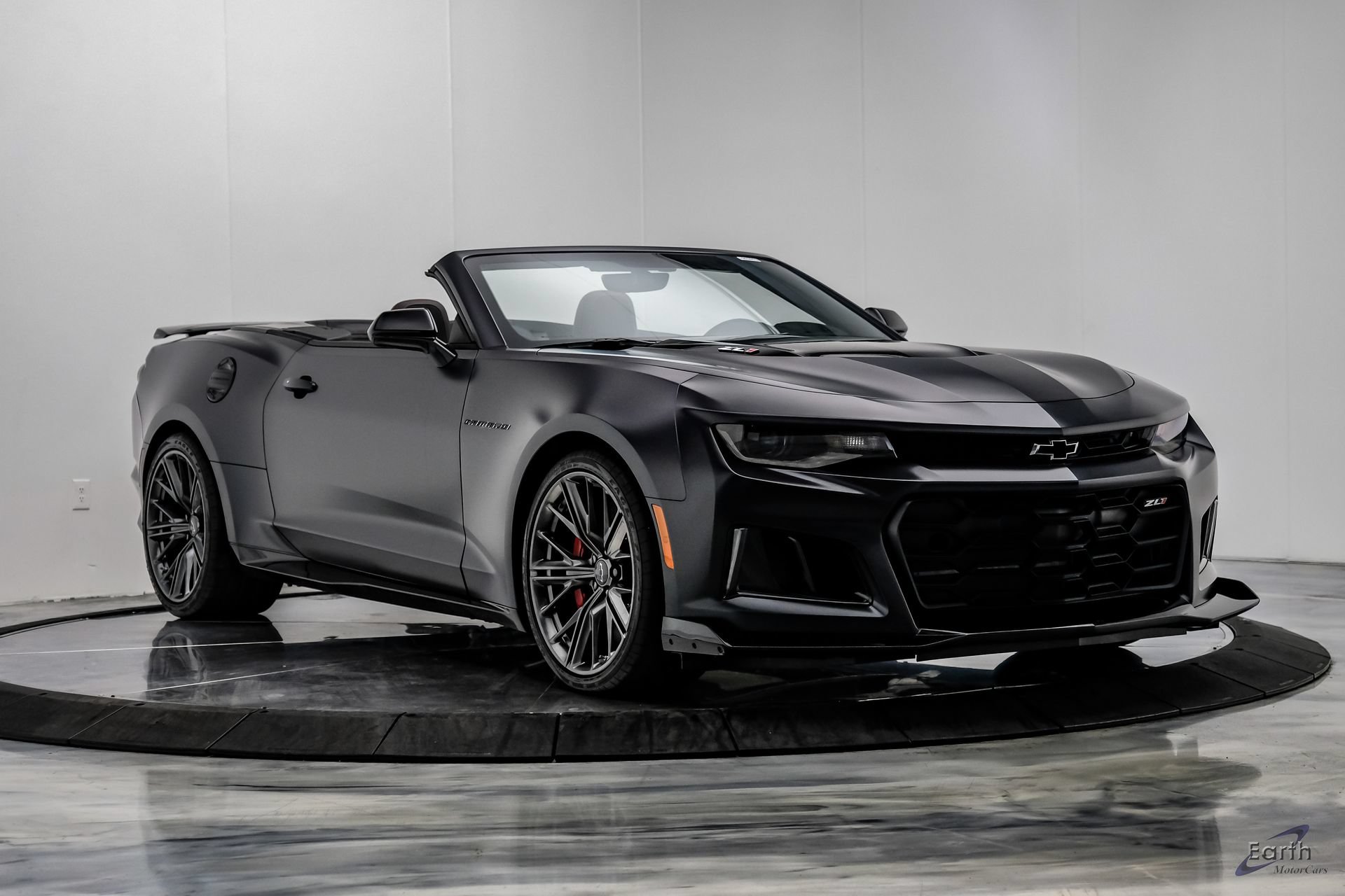 Used 2024 Chevrolet Camaro ZL1 RWD image 31