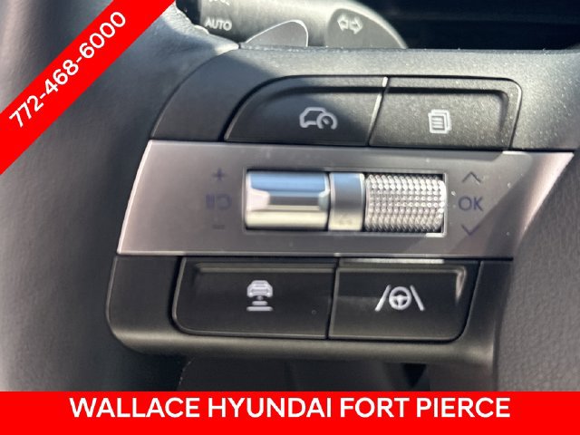 Used 2025 Hyundai Kona Limited FWD image 30