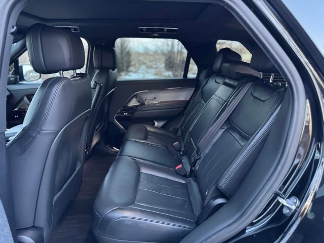Used 2025 Land Rover Range Rover Sport SE image 14