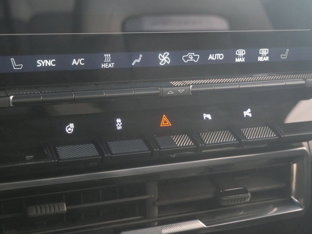 New 2026 GMC Hummer EV SUV w/ LPO, Dark Essentials Package image 30