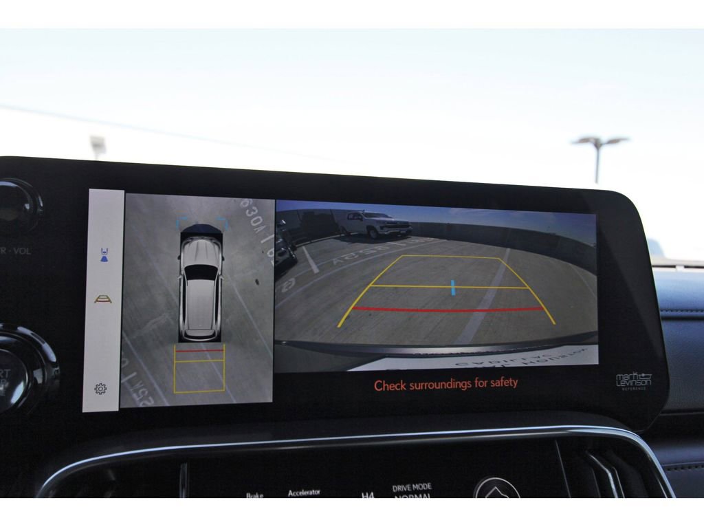 Used 2023 Lexus LX 600 4WD w/ Accessory Package (Z1) image 21