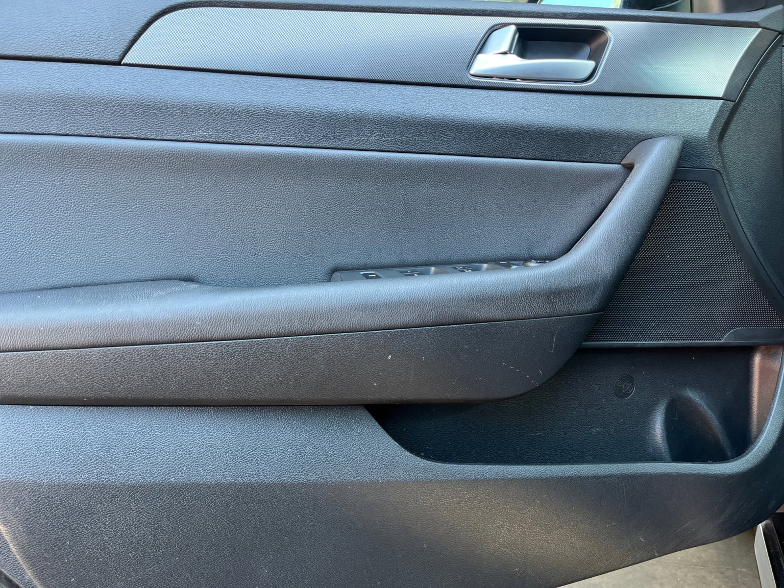 Used 2015 Hyundai Sonata Sport w/ Option Group 03 FWD image 15