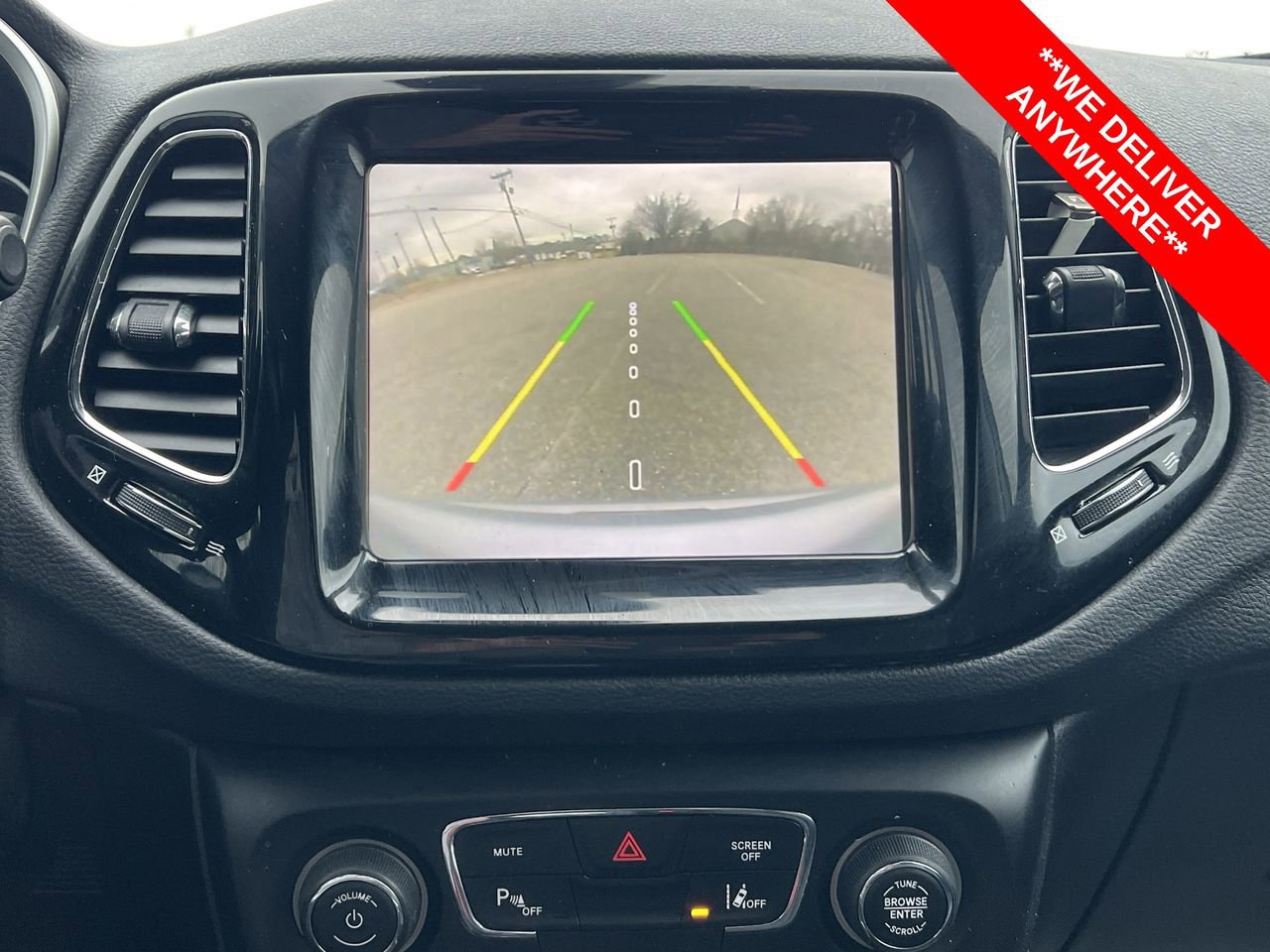 Used 2021 Jeep Compass Limited image 3