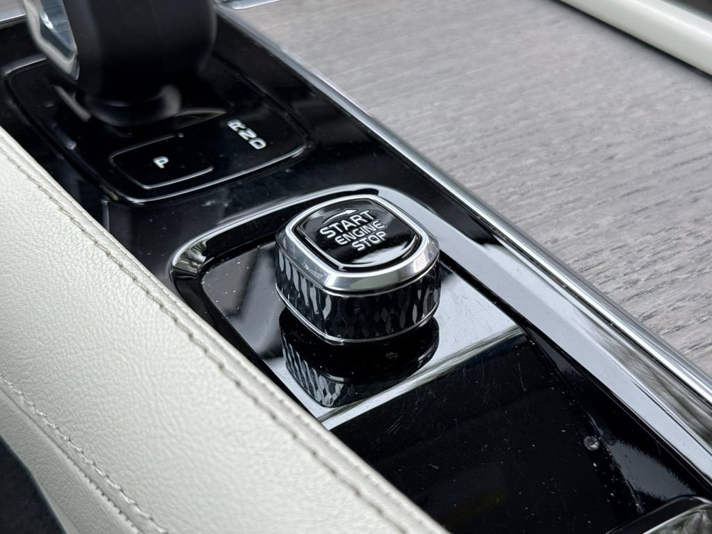 Certified 2023 Volvo XC90 B6 Core w/ Protection Package Premier AWD/4WD image 23